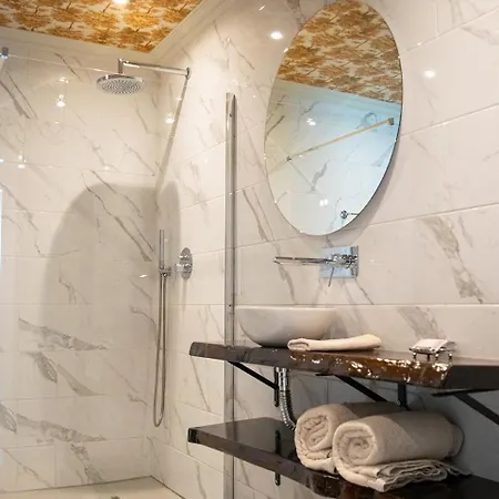 Rosy No1 Boutique Living By The Sea Bicas