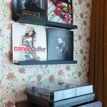 Rosy No1 Boutique Living By The Sea