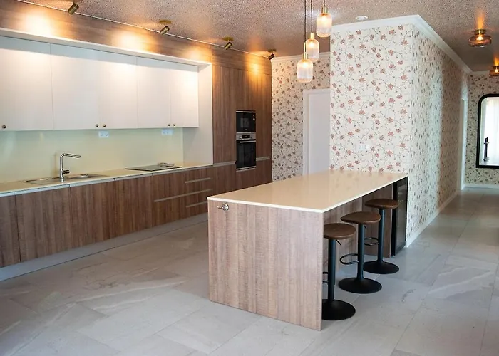 Rosy No1 Boutique Living By The Sea