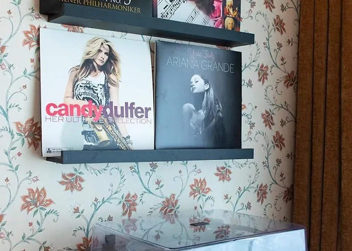 Rosy No1 Boutique Living By The Sea